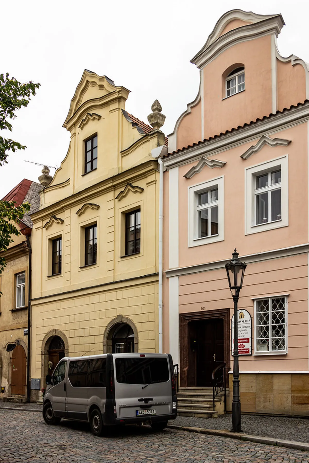 Pernštejn Castle Medieval Tour: Is It Worth the Trip?