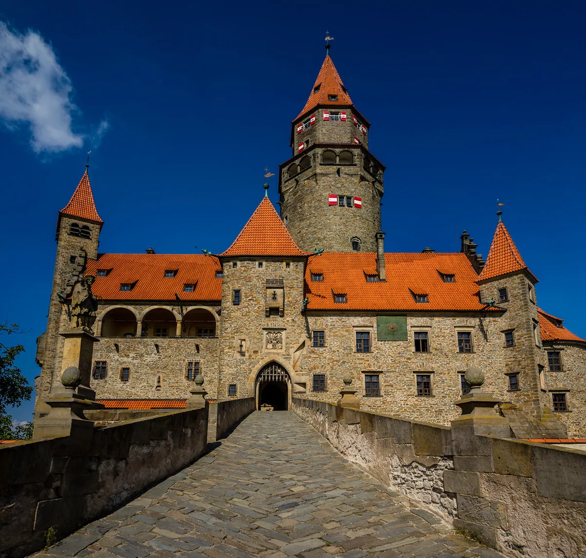 Bouzov Castle Day Trip Guide: Best Olomouc Tour