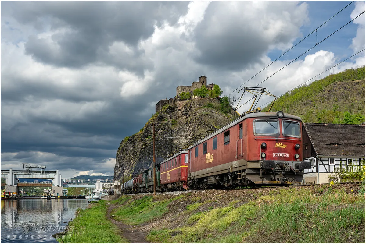 Best Castles Near Plzeň by Train: 2026 Guide