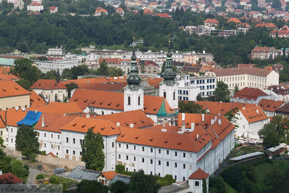12 Best Prague Viewpoints and Observation Decks for 2026